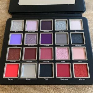 Cosmic Beauty Sinister palette